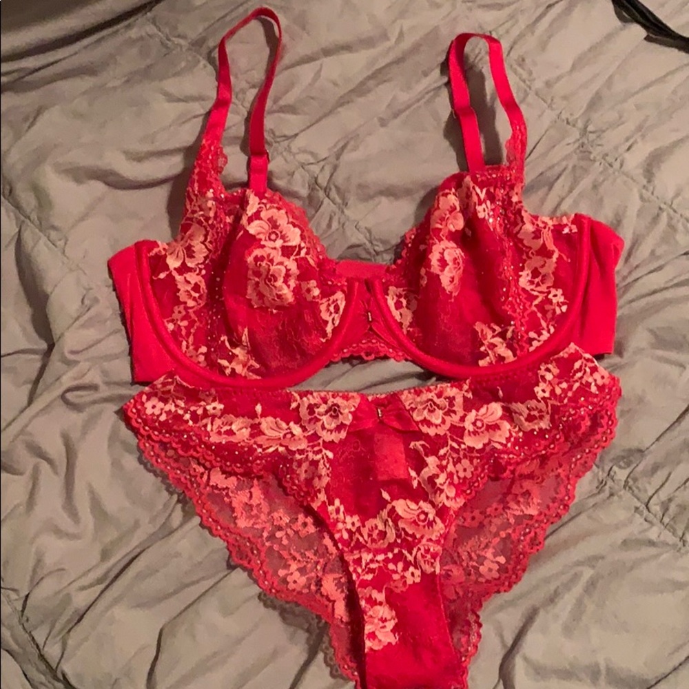 Bra and panty set